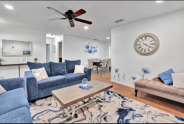 $3,500 | 2099 Southeast Madison Street, Unit 34997, Stuart, FL 34997
