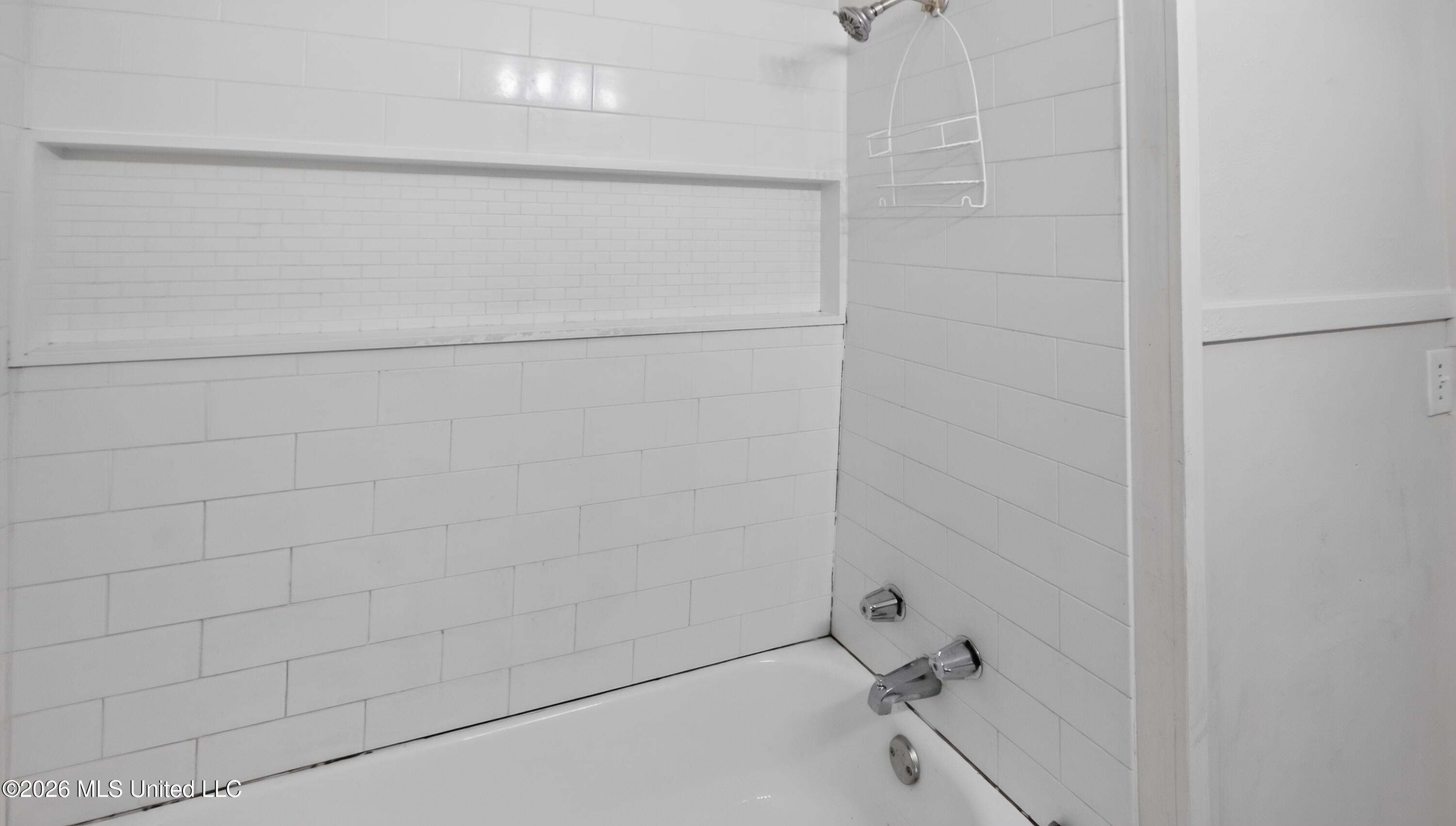 609 Launcelot Road Jackson, MS 39206 - Photo 24 of 30 27_609_Launcelot_Rd-Bathroom-0411