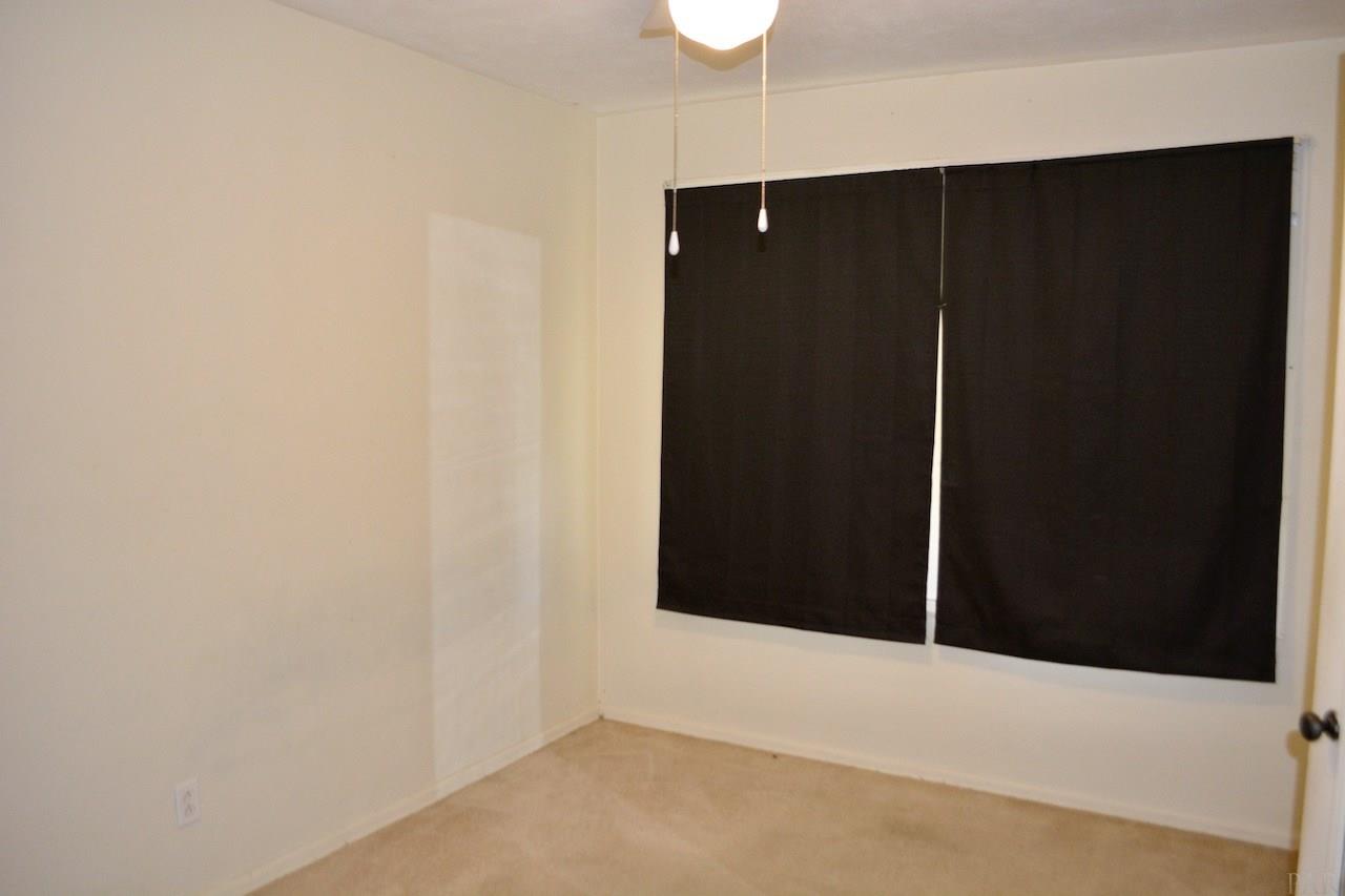 406 Gibbs Road Pensacola, FL 32507 - Photo 12 of 39 Gallery Image 12