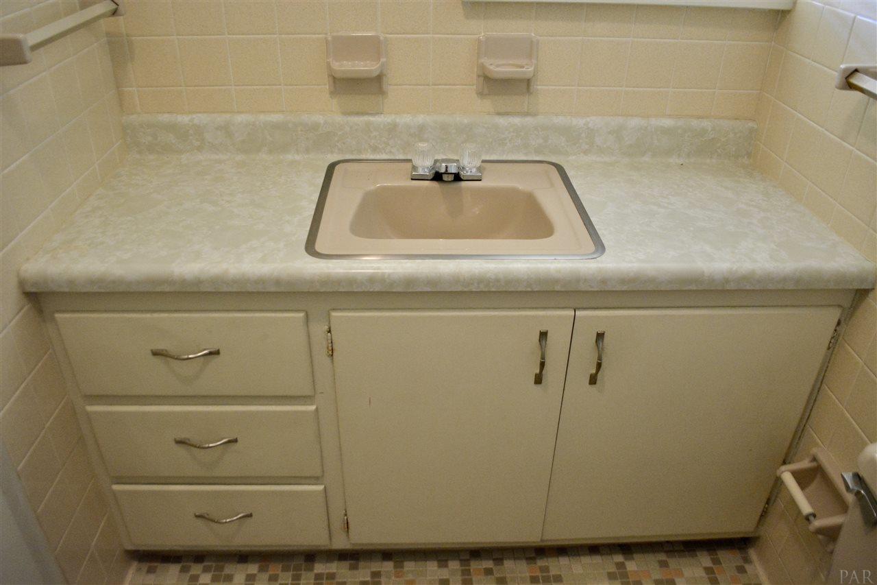 406 Gibbs Road Pensacola, FL 32507 - Photo 20 of 39 Gallery Image 20