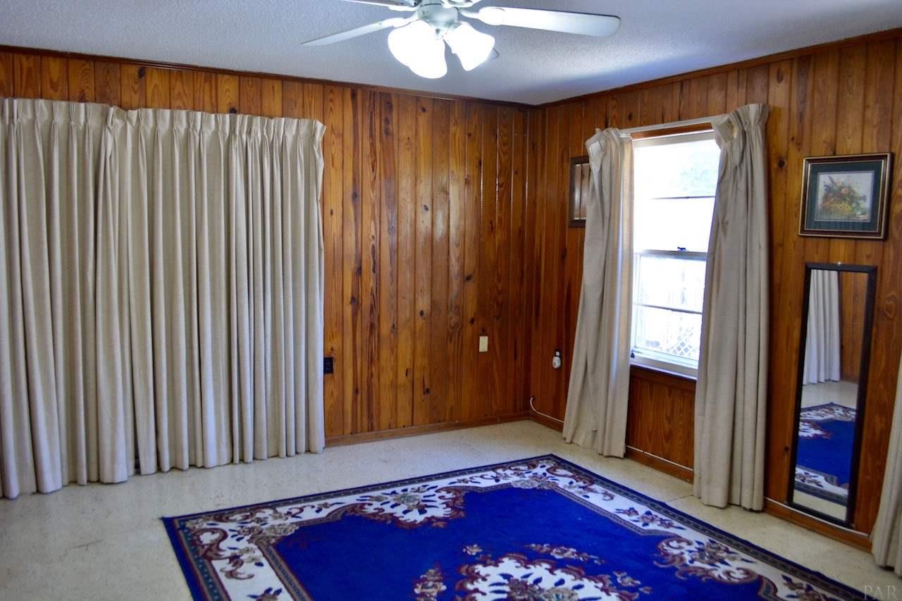 406 Gibbs Road Pensacola, FL 32507 - Photo 8 of 39 Gallery Image 8