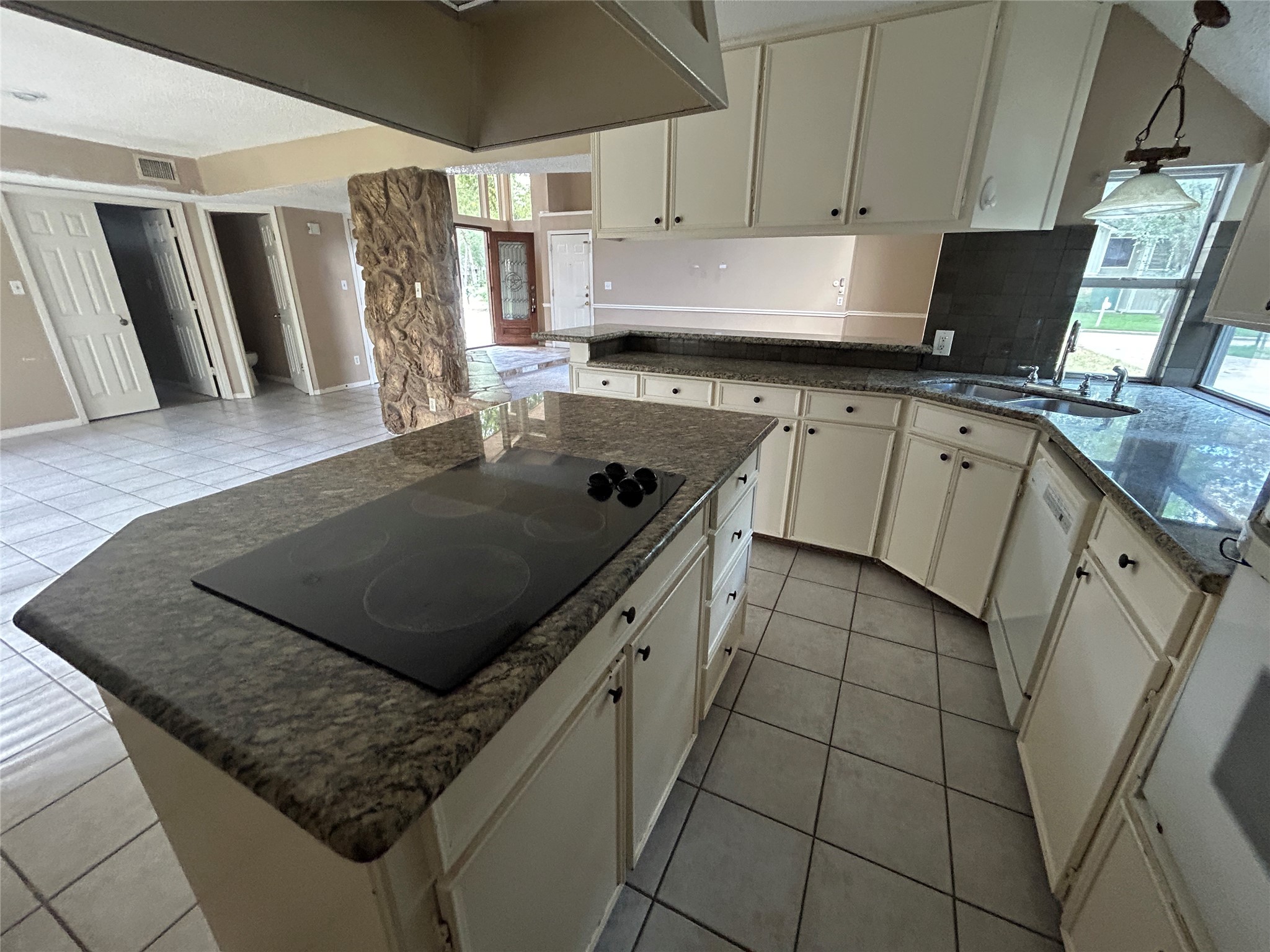 19427 Enchanted Spring Drive Spring, TX 77388 - Photo 8 of 19 Gallery Image 8