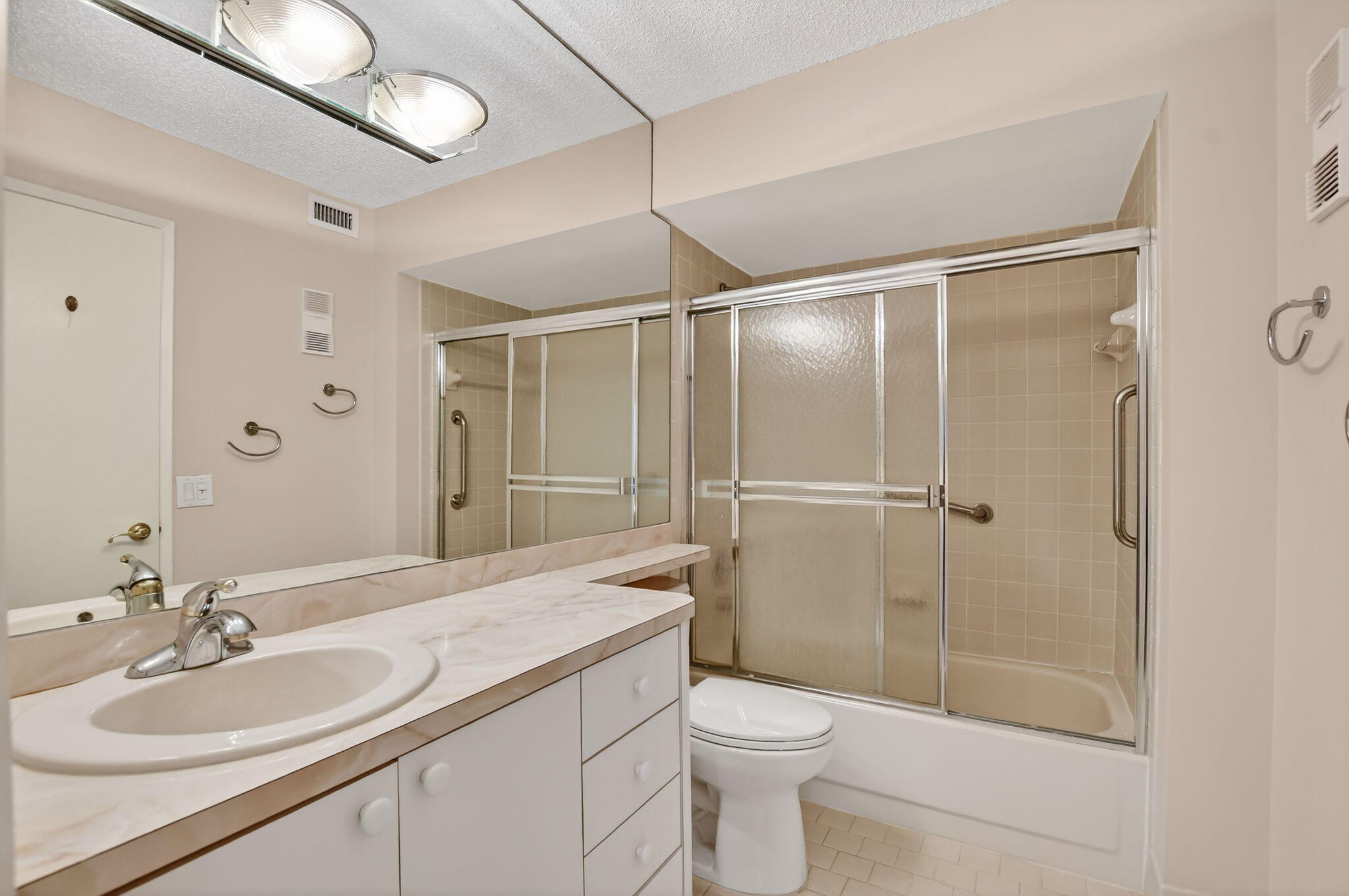 18900 Haywood Terrace, Unit 6 Boca Raton, FL 33496 - Photo 27 of 48 27-web-or-mls-DSC_8382