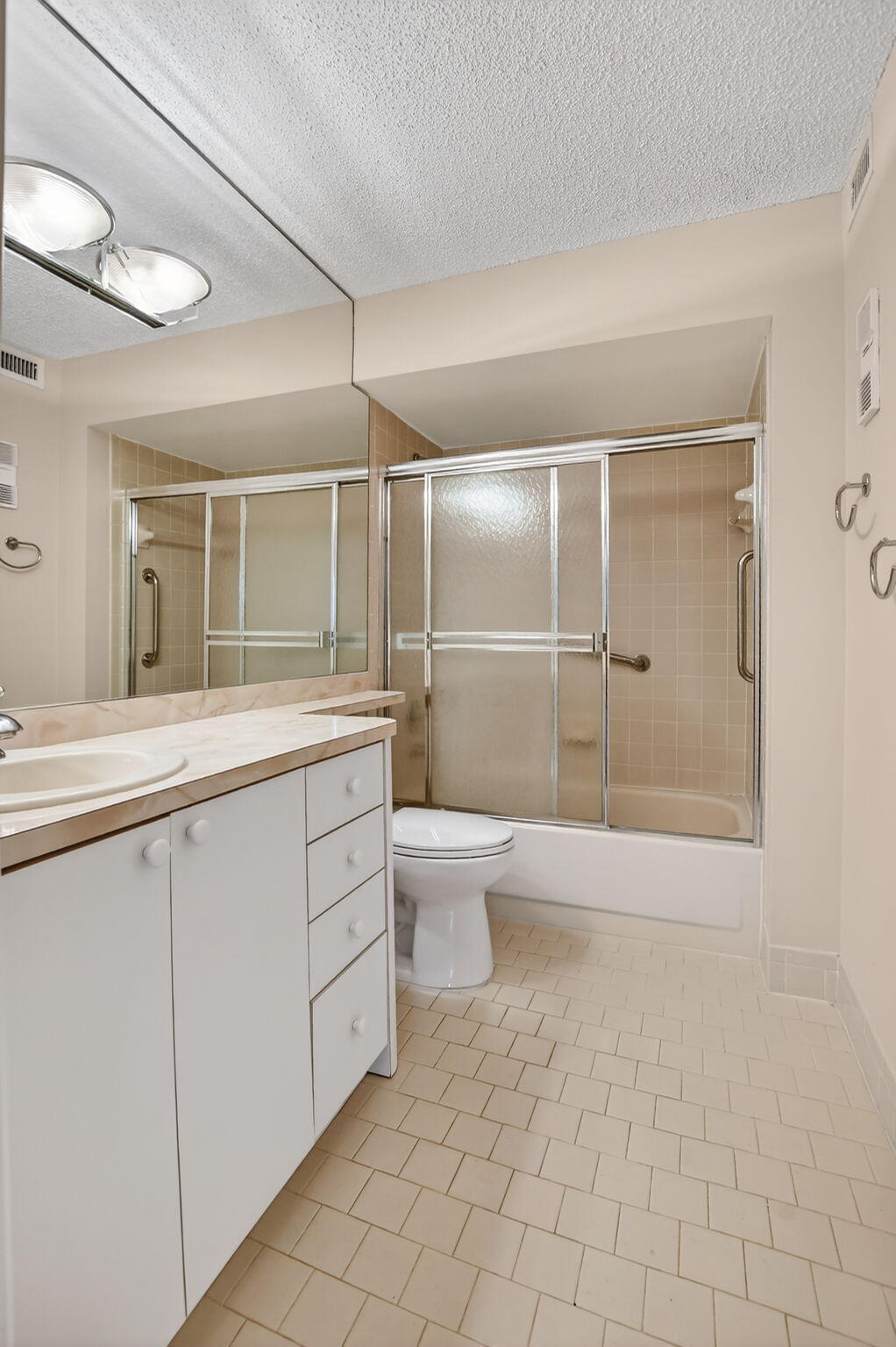 18900 Haywood Terrace, Unit 6 Boca Raton, FL 33496 - Photo 28 of 48 28-web-or-mls-DSC_8386