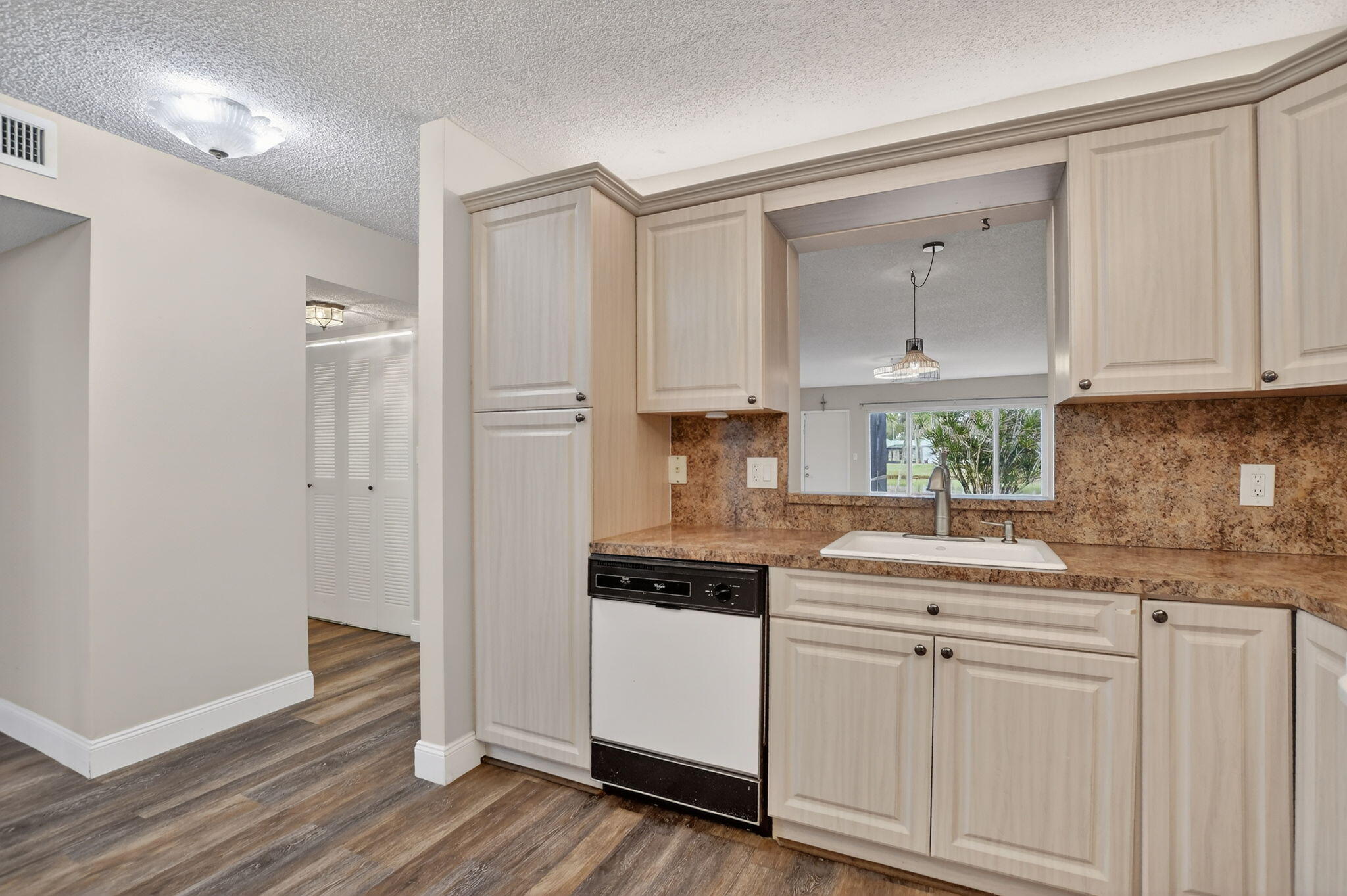 18900 Haywood Terrace, Unit 6 Boca Raton, FL 33496 - Photo 8 of 48 15-web-or-mls-DSC_8360