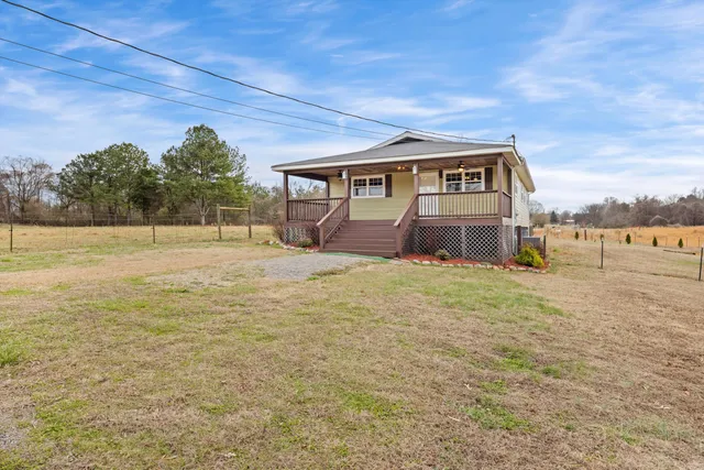 $269,900 | 2097 McEntire Circle, Chatsworth, GA 30705