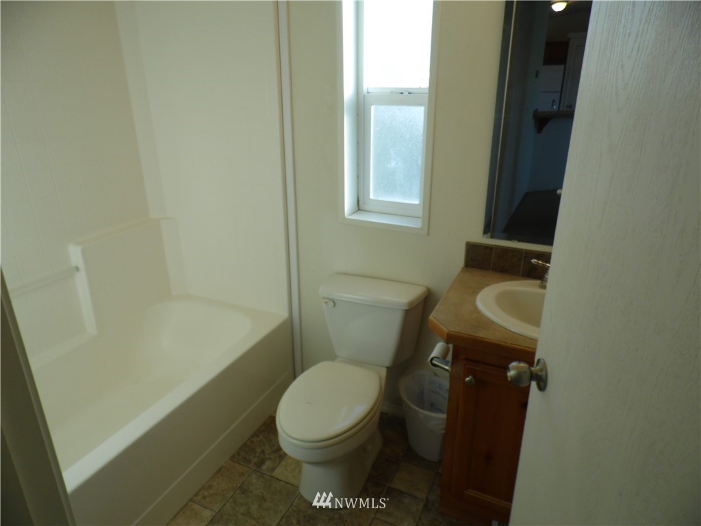 653 Kaylee Road Othello, WA 99344 - Photo 18 of 21