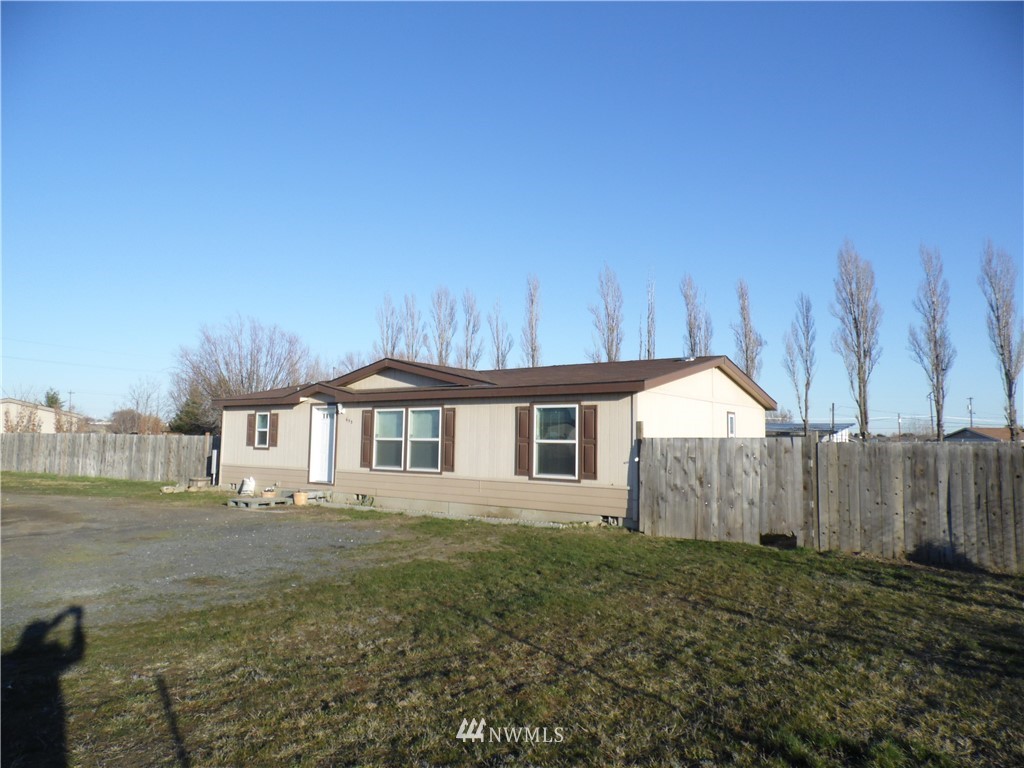 653 Kaylee Road Othello, WA 99344 - Photo 7 of 21