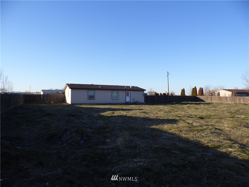 653 Kaylee Road Othello, WA 99344 - Photo 8 of 21