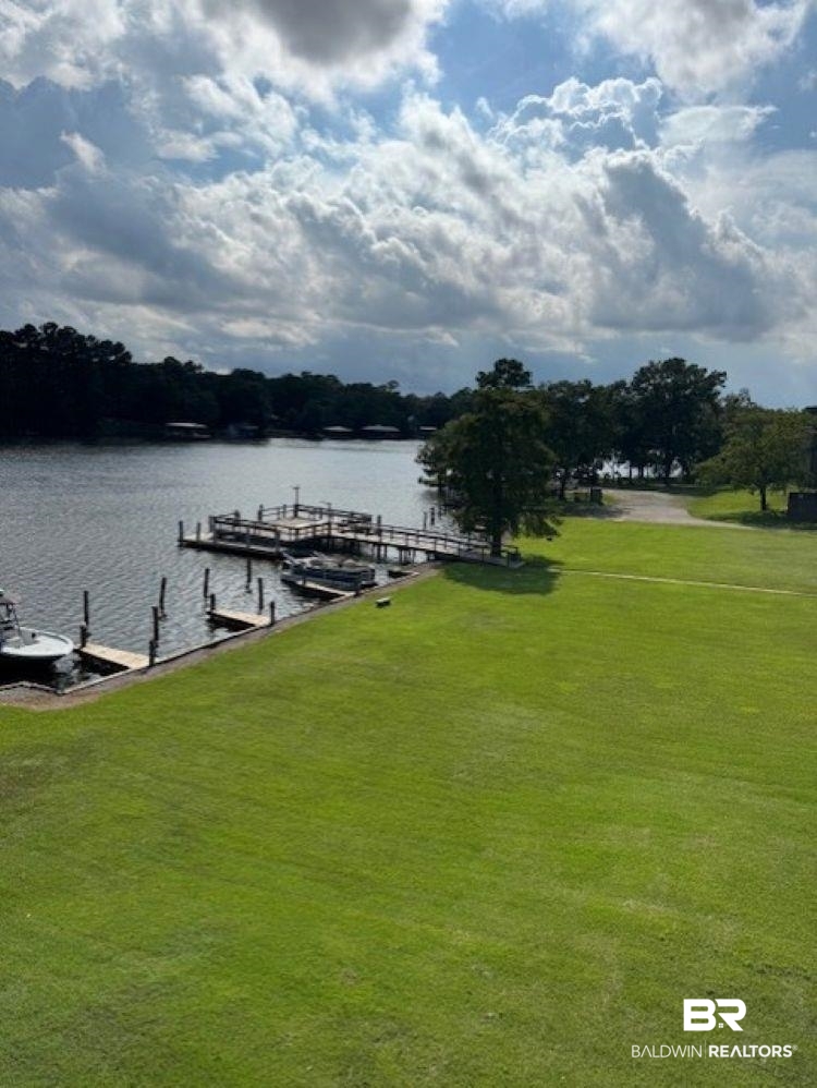 301 Riverbend Drive, Unit 301 Mobile, AL 36605 - Photo 16 of 18