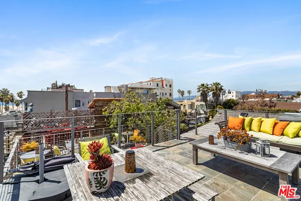 $4,750 | 24 Westminster Avenue, Unit 2, Venice, CA 90291