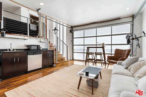 $4,750 | 24 Westminster Avenue, Unit 2, Venice, CA 90291