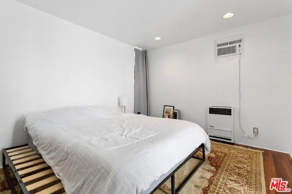 $4,750 | 24 Westminster Avenue, Unit 2, Venice, CA 90291