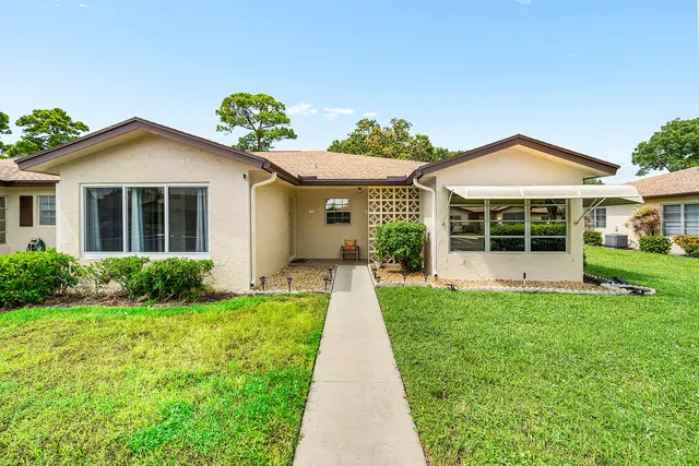 $2,300 | 13990 Nesting Way, Unit C, Delray Beach, FL 33484