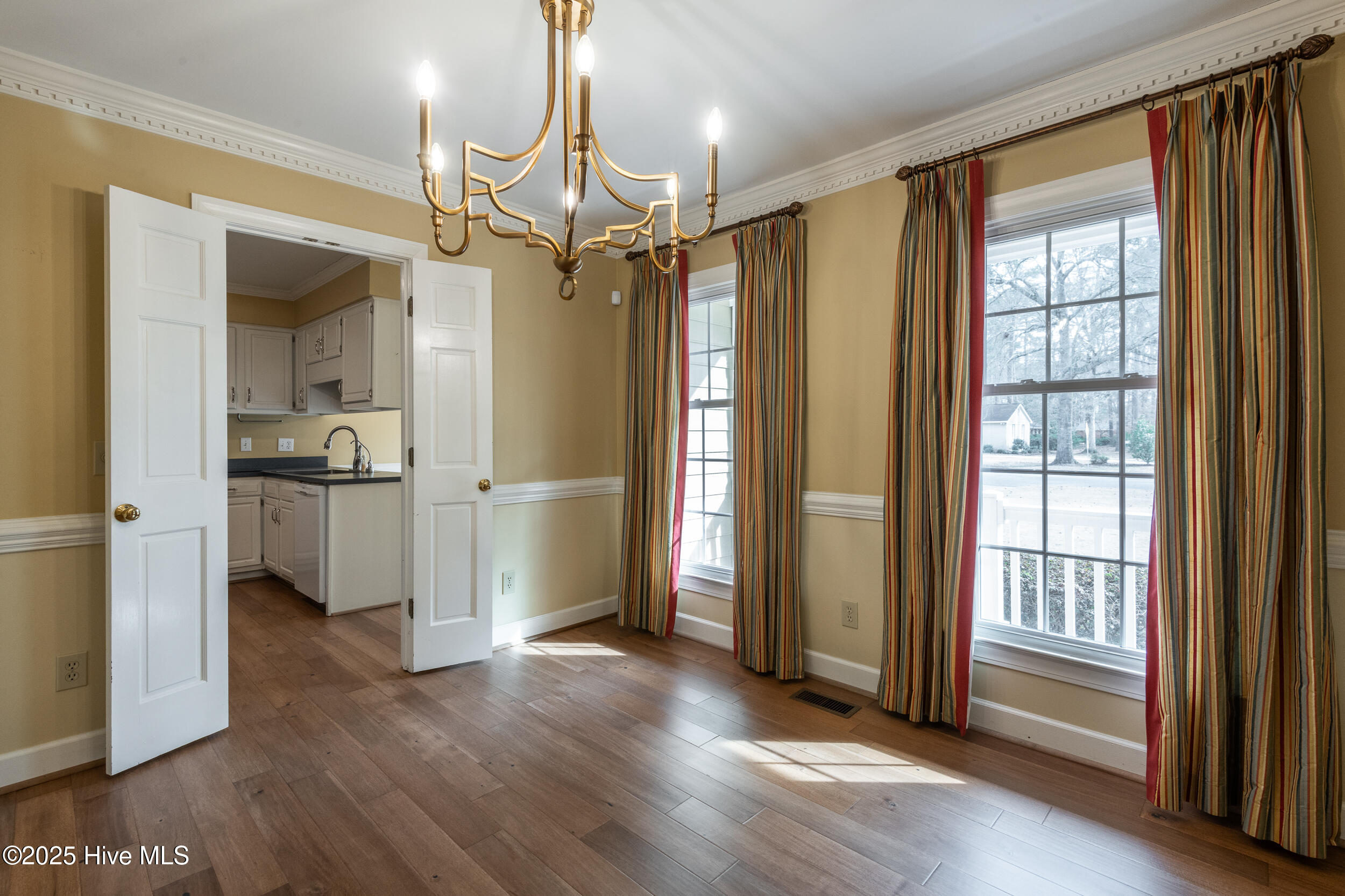 209 Pinewood Road Greenville, NC 27858 - Photo 16 of 37 209_Pinewood-28