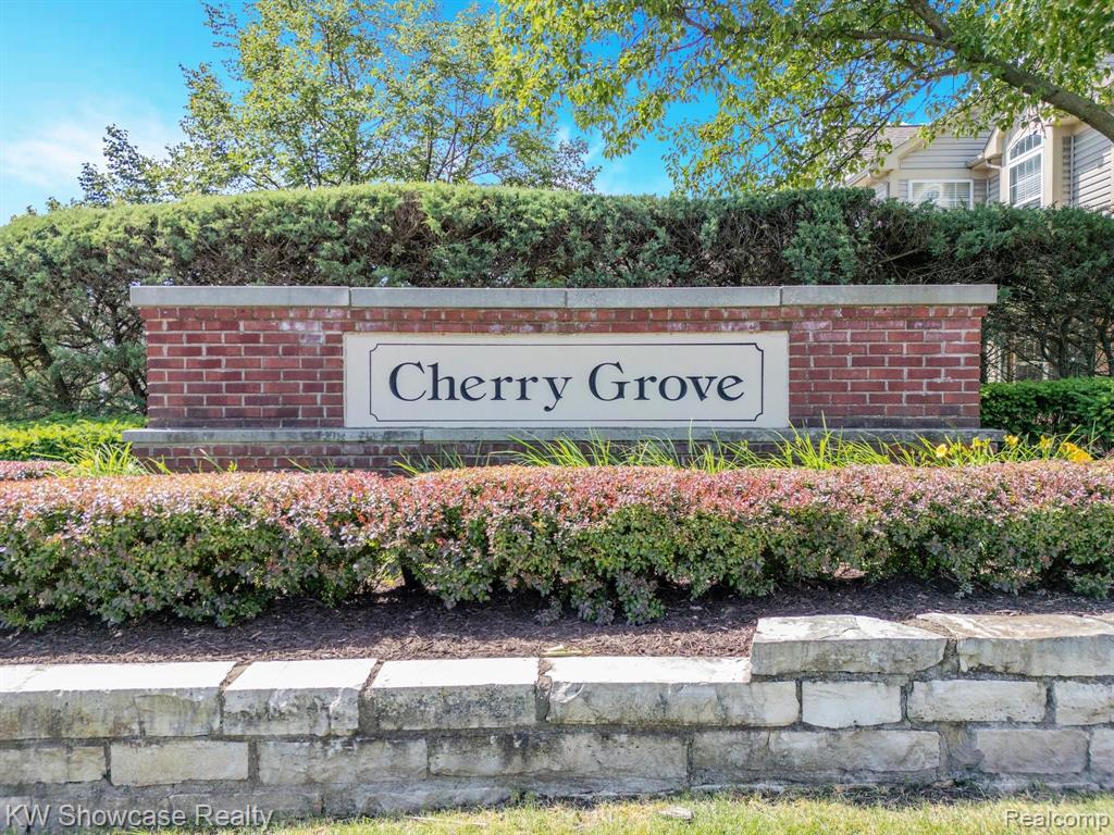 432 Cherry Orchard Road Canton, MI 48188 - Photo 3 of 62