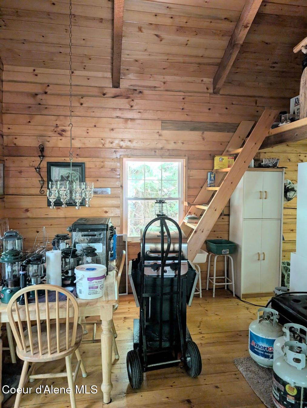 1628 Morris Road Naples, ID 83847 - Photo 12 of 36 Most all stays