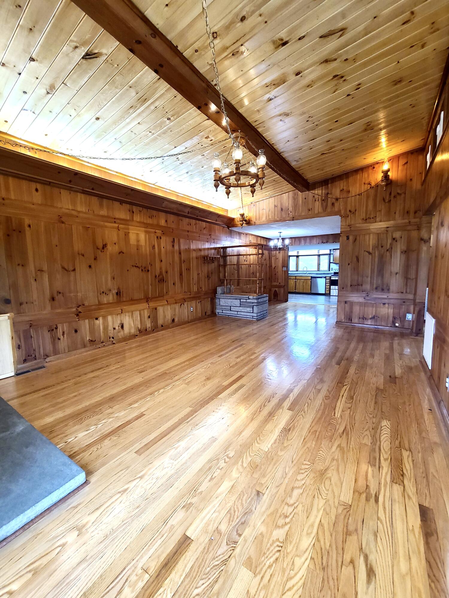 186 Charlie Carson Road Jonesborough, TN 37659 - Photo 9 of 45 D9F9870A-2808-4DD2-ACBB-06B630BB04B2