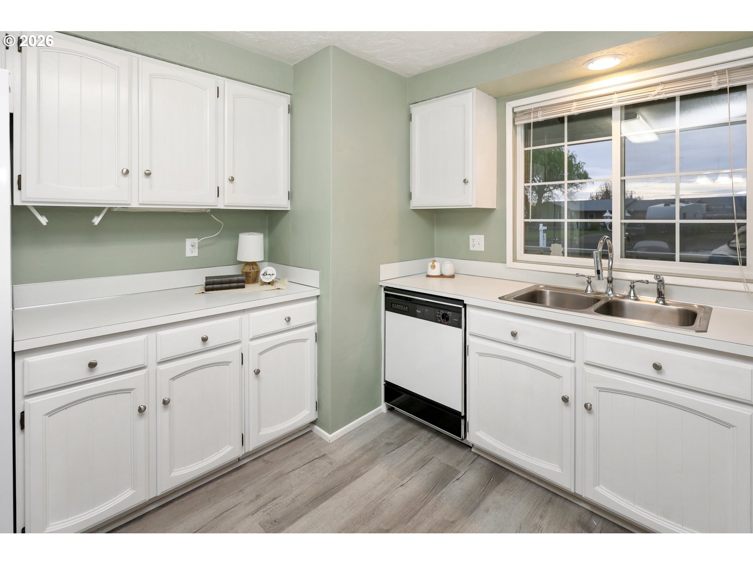 760 Gaileen Way Harrisburg, OR 97446 - Photo 12 of 28