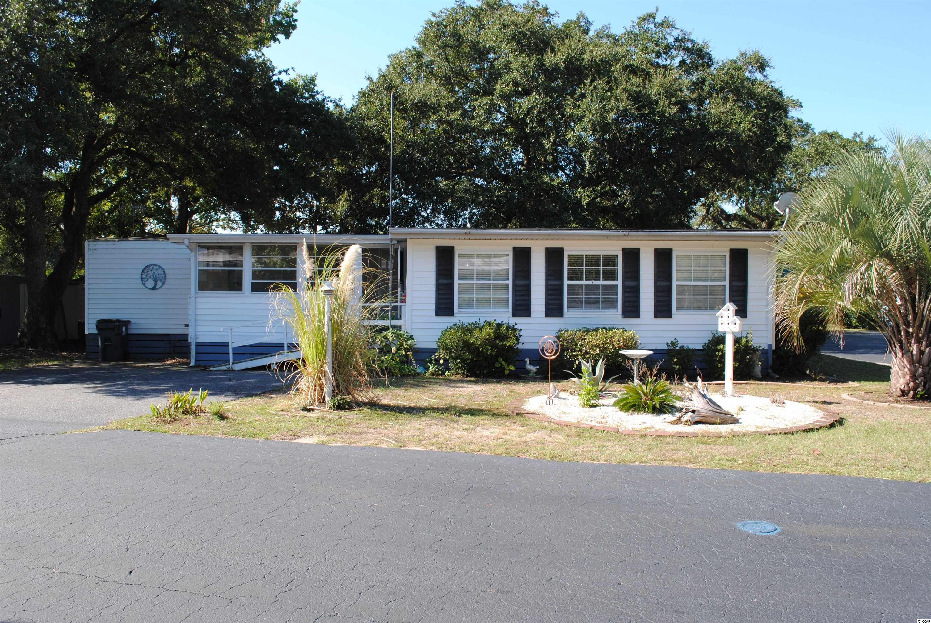 127 Moultrie Court Murrells Inlet, SC 29576 - Photo 2 of 40 Gallery Image 2