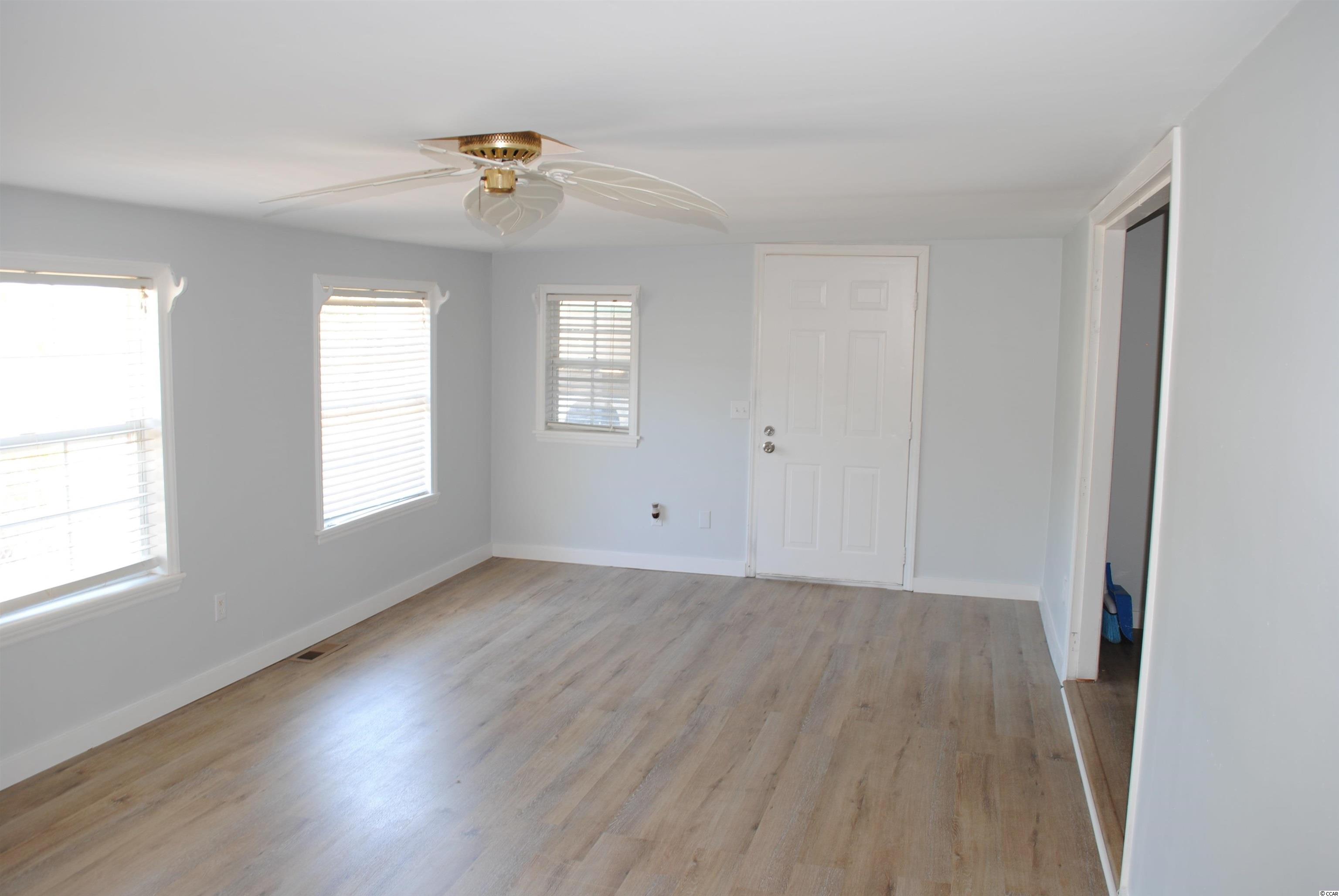 127 Moultrie Court Murrells Inlet, SC 29576 - Photo 7 of 40 Gallery Image 7