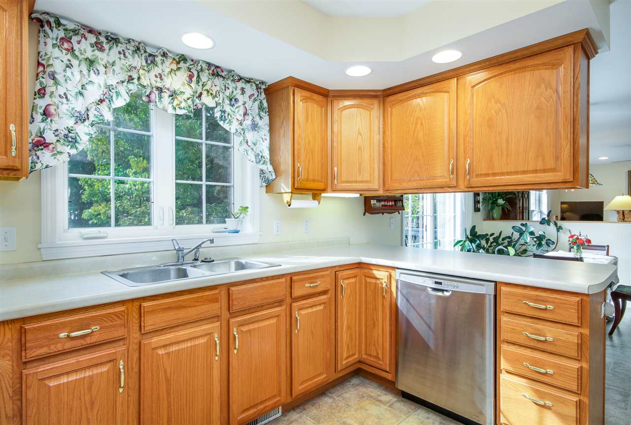108 Rivers Edge Drive Burlington, VT 05408 - Photo 8 of 31 Gallery Image 8