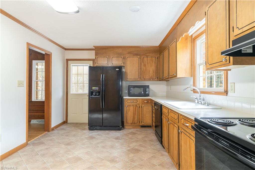 320 Ed Rickard Road Lexington, NC 27295 - Photo 11 of 30 Gallery Image 11