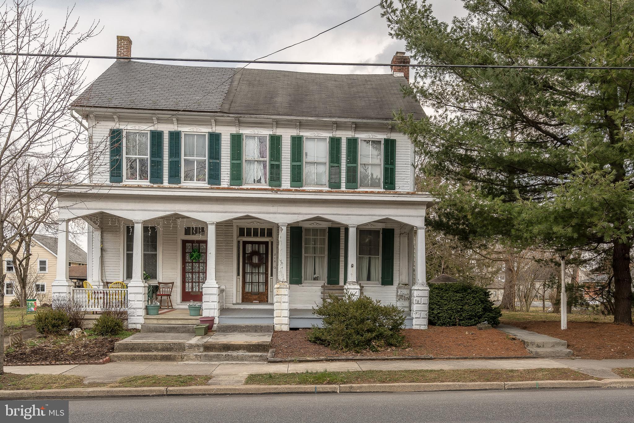 315 North Broad Street Lititz, PA 17543 - Photo 1 of 26