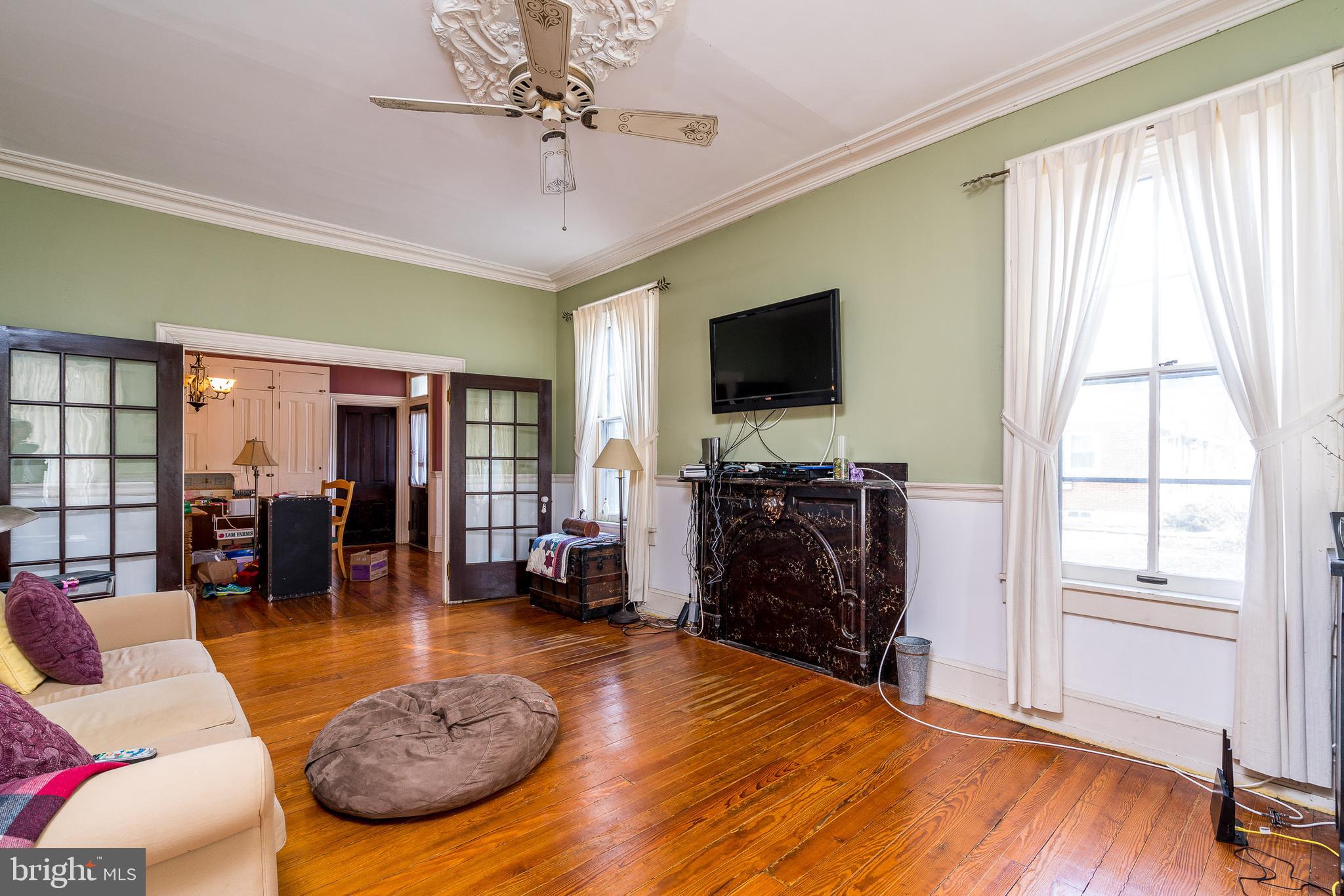 315 North Broad Street Lititz, PA 17543 - Photo 16 of 26 Living Room