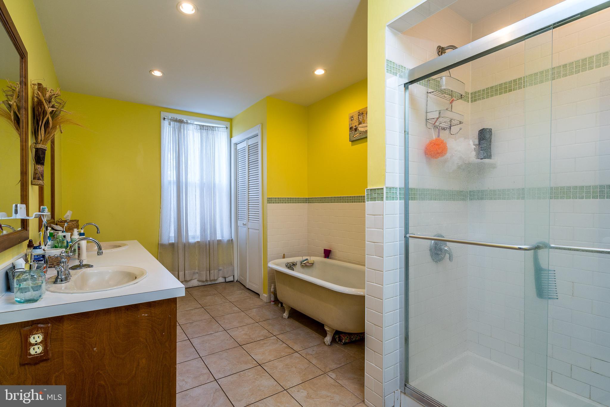 315 North Broad Street Lititz, PA 17543 - Photo 19 of 26 Upstairs Bathroom