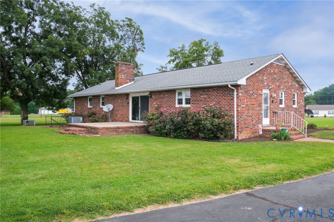 79 Gardy's Mill Road Callao, VA 22435 - Photo 5 of 43