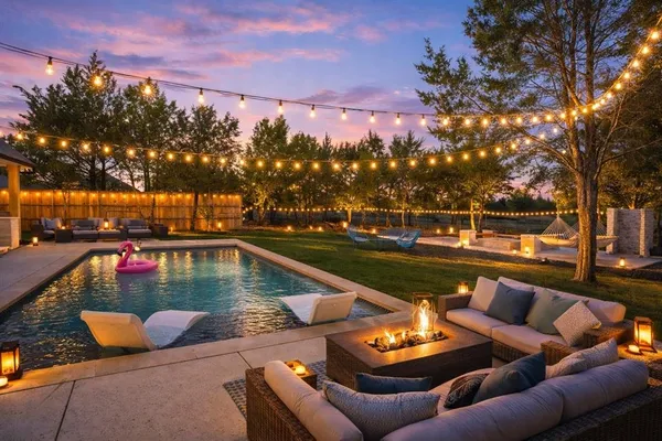 $995,000 | 371 South Ring Road, Waxahachie, TX 75165