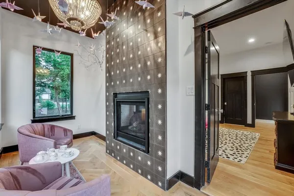 $995,000 | 371 South Ring Road, Waxahachie, TX 75165