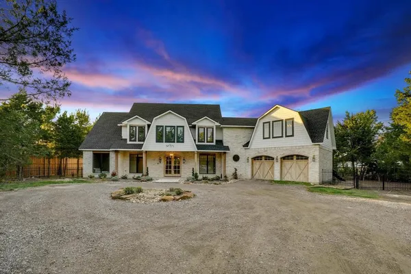 $995,000 | 371 South Ring Road, Waxahachie, TX 75165