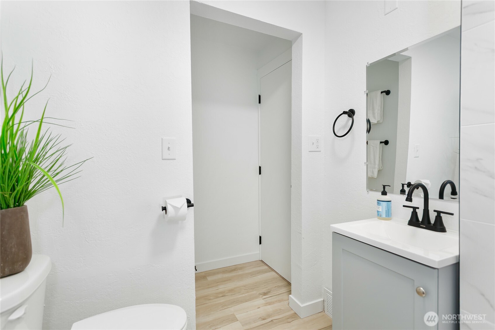 3799 Southeast Horstman Road Port Orchard, WA 98366 - Photo 17 of 39 Gallery Image 17