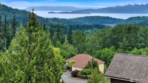 a view of a outdoor space and a mountain view