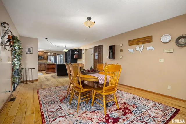 $495,000 | 23544 East Stanley Lane, Canton, IL 61520