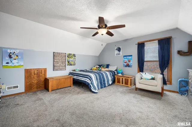 $495,000 | 23544 East Stanley Lane, Canton, IL 61520