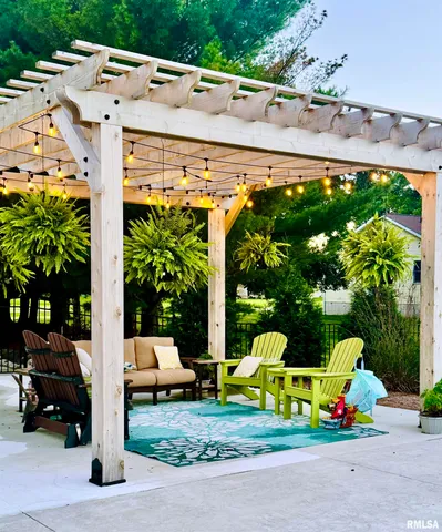 $495,000 | 23544 East Stanley Lane, Canton, IL 61520