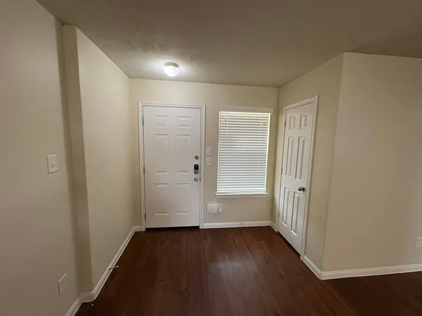 $1,930 | 12002 Jillian Crossing Drive, Houston, TX 77067