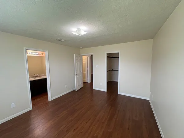 $1,930 | 12002 Jillian Crossing Drive, Houston, TX 77067