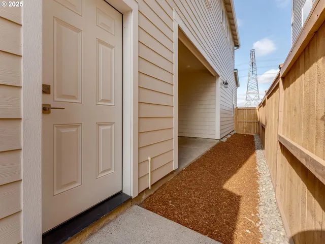 $464,990 | 3648 Southeast 86th Avenue, Hillsboro, OR 97123