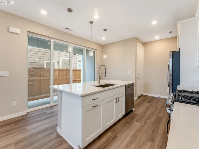 $464,990 | 3648 Southeast 86th Avenue, Hillsboro, OR 97123