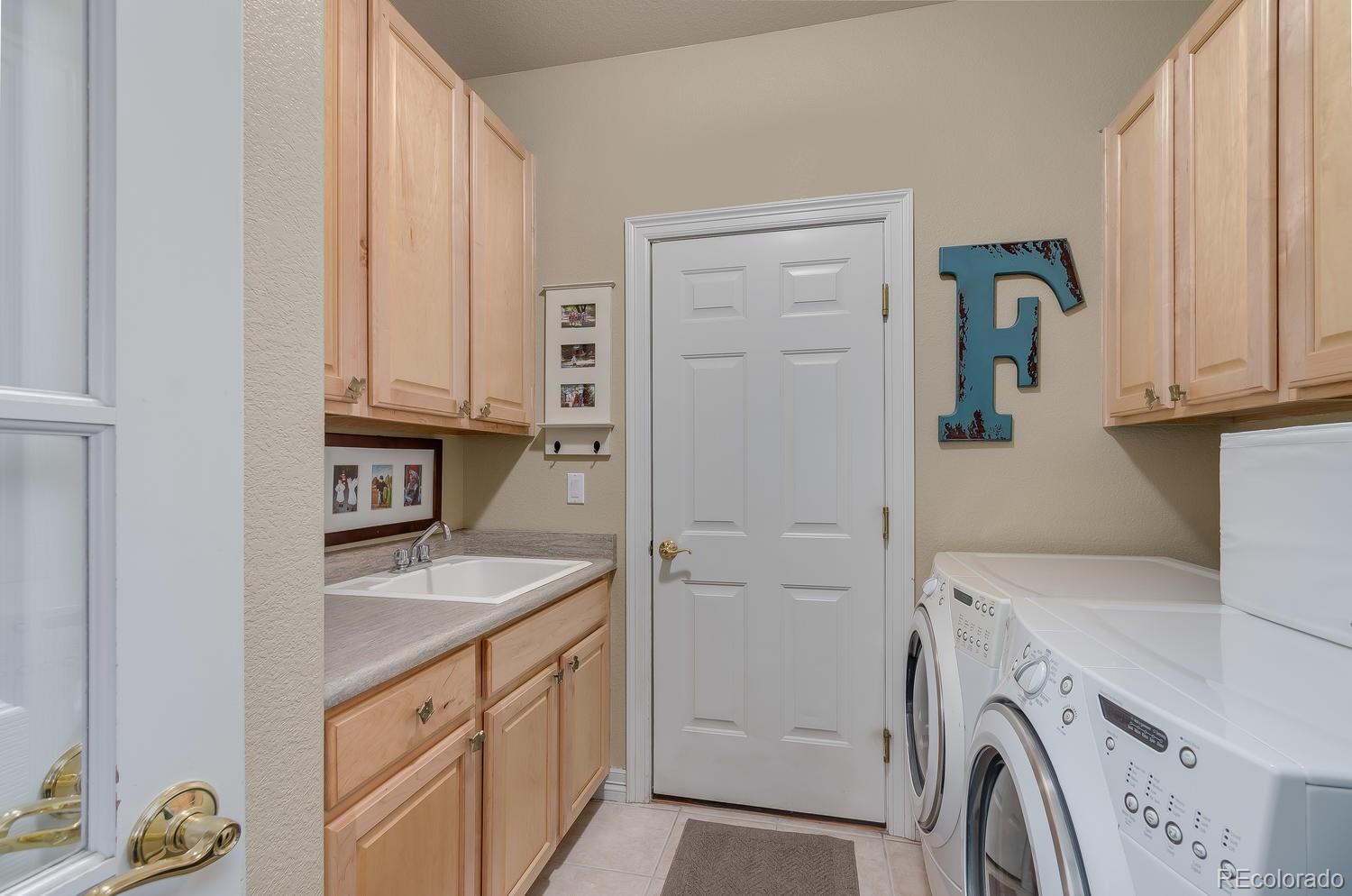 10168 Mockingbird Lane Highlands Ranch, CO 80129 - Photo 24 of 35 Gallery Image 24