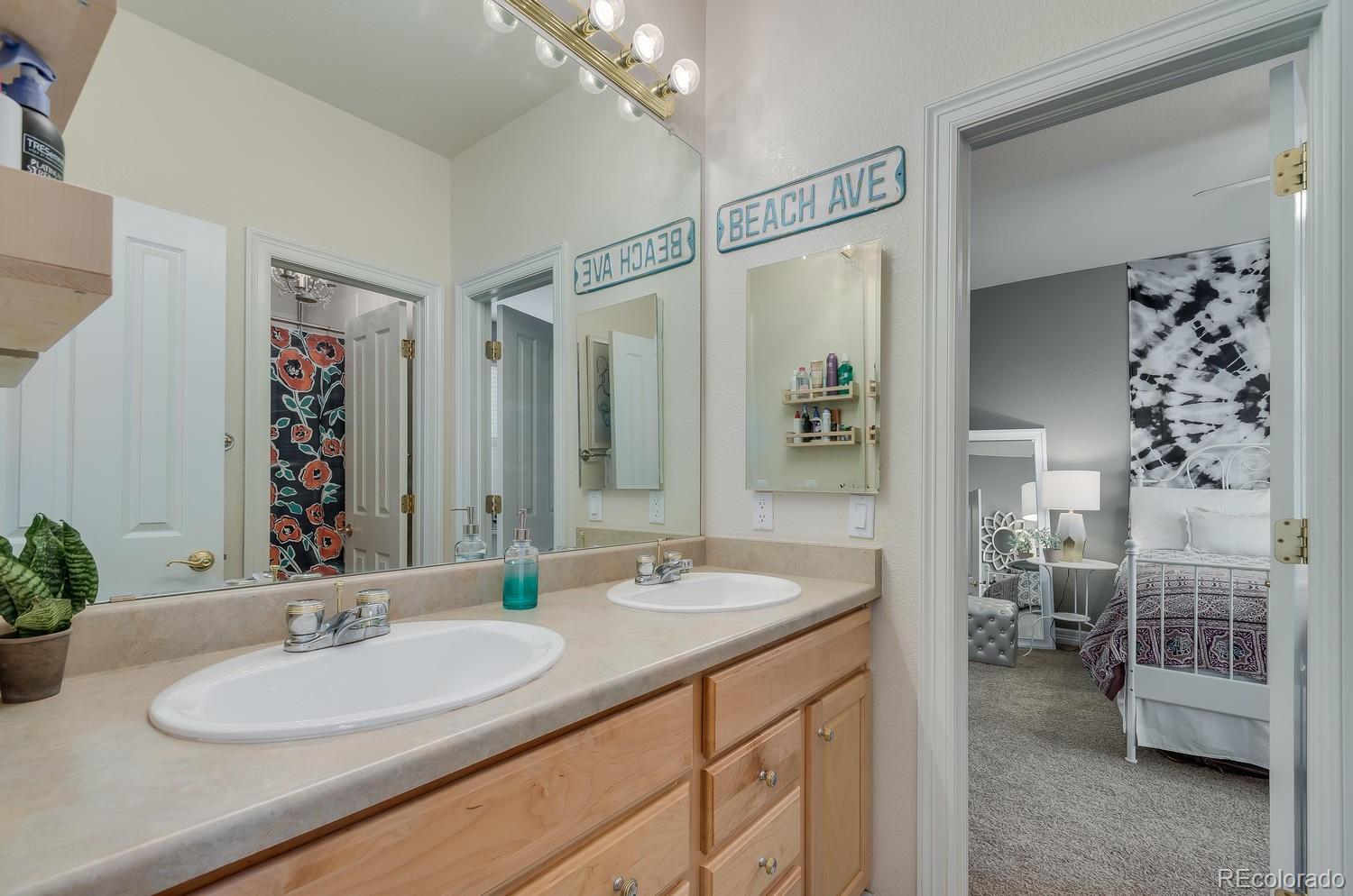 10168 Mockingbird Lane Highlands Ranch, CO 80129 - Photo 29 of 35 Gallery Image 29
