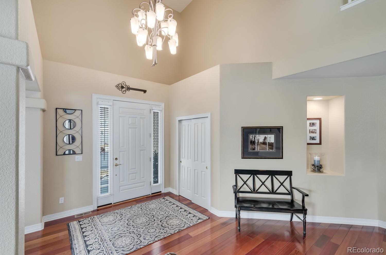 10168 Mockingbird Lane Highlands Ranch, CO 80129 - Photo 4 of 35 Gallery Image 4