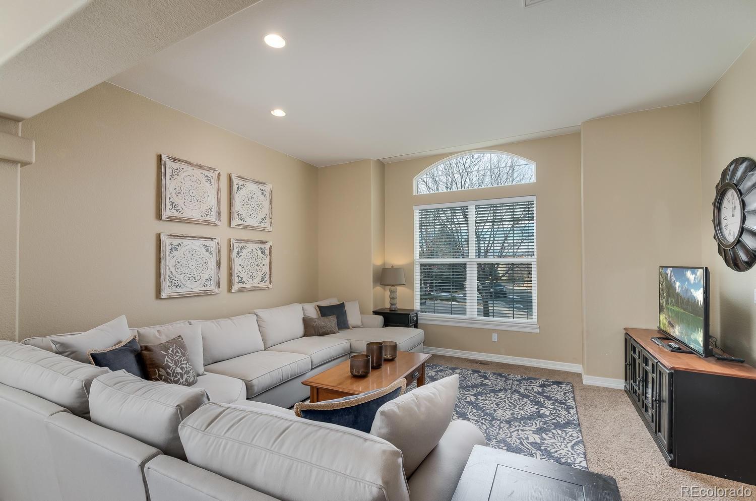 10168 Mockingbird Lane Highlands Ranch, CO 80129 - Photo 9 of 35 Gallery Image 9