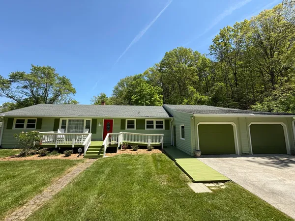 $450,000 | 3826 Cravens Creek Road Southwest, Roanoke, VA 24018