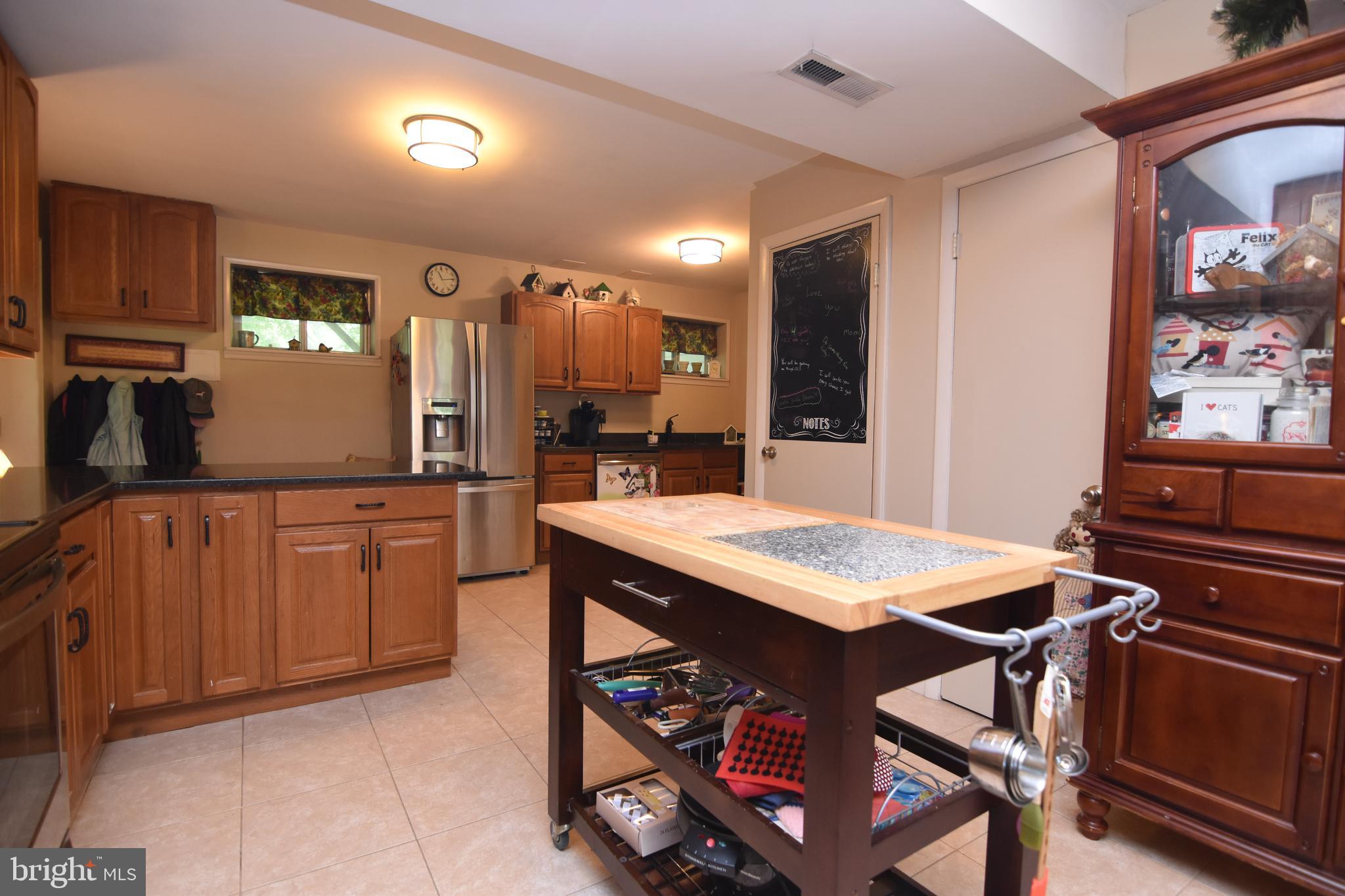 24645 Morgan Road Hollywood, MD 20636 - Photo 22 of 44 Island conveys