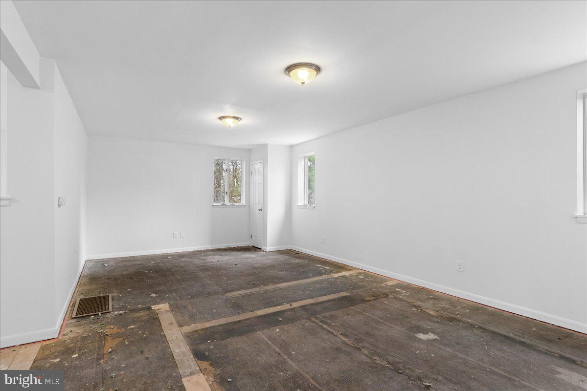 355 West Bristol Road Southampton, PA 18966 - Photo 10 of 21 Gallery Image 10